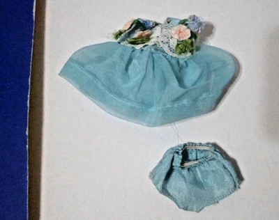 DE COLECCIÓN MATTEL TUTTI ##3607 "COME TO MY PARTY" ROPA DE MUÑECA 1967 VESTIDO BRAGAS Foto 1 de 3