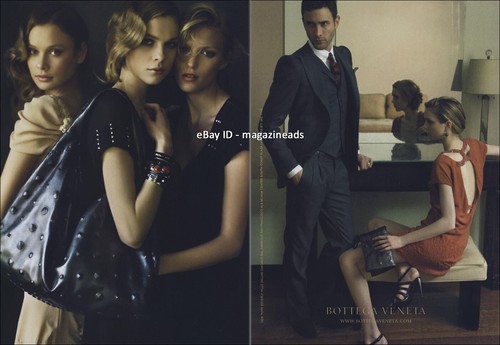 BOTTEGA VENETA 2 pagine ANNUNCIO STAMPA 2007 ANJA RUBIK Kim Noorda DONNA GAMBE PIEDI CAVIGLIE