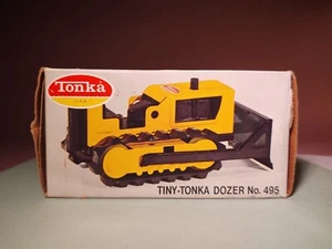 BRAND NEW !!! Tiny Tonka Bulldozer # 495 With Box and Look Book. GREAT CONDITION - Picture 1 of 8