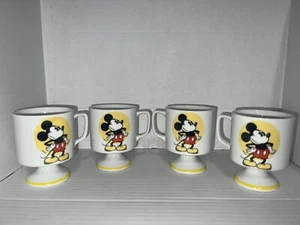 (4) Tazza tazza tazza vintage anni 70 Disney con piedi di Topolino - Foto 1 di 17