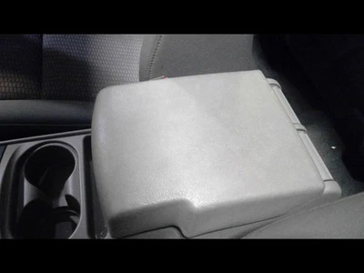 Consola **¡SOLO TAPA!!** Se adapta a 05-10 Grand Cherokee 603335 Foto 1 de 4