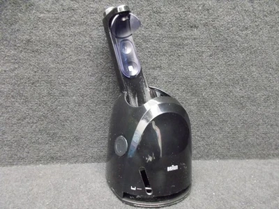 Braun Shaver Cleaning Station, Clean & Renew, BS5783, Black. #K-446-03 - Image 1 of 2