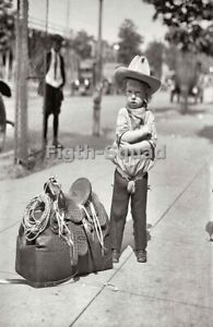 Photo Vintage Petit Garçon Cowboy Imprimé Western Décor Enfant 7894