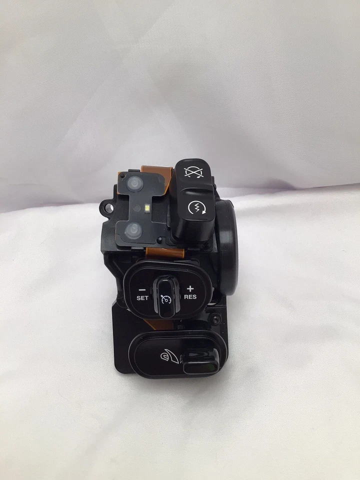 Switch Handlebar Indian Roadmaster 3 Row RH Cruise Set Volume 2207847 4018217 X8 - Image 1 of 4