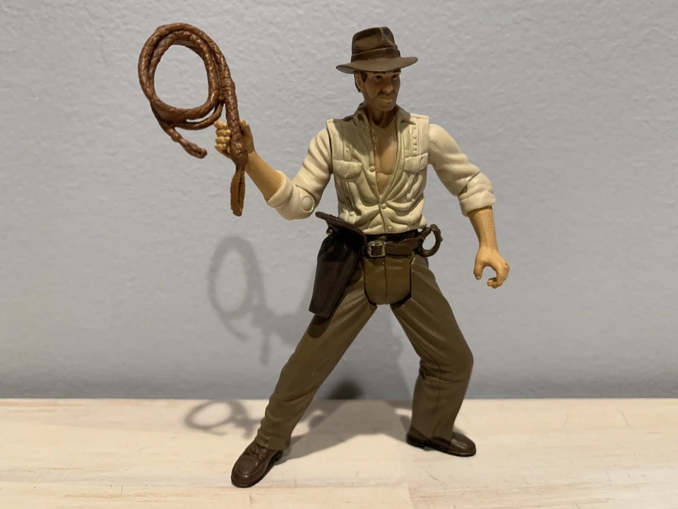 Figura de acción Hasbro 3,75" Indiana Jones Raiders of the Lost Ark Whip suelta Foto 1 de 1
