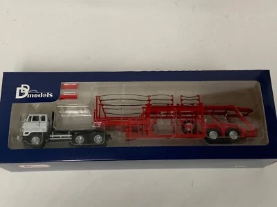 1/64 DD Modelos Mitsubishi Fuso Carrier en Blanco y Azul desde 1970 Foto 1 de 4