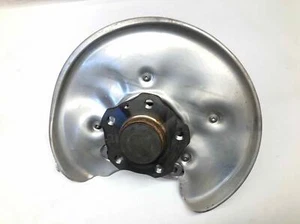 2017-2020 ---- Audi A4 --- Rear Spindle Knuckle Hub RH 8W0505460F 8W0505432P - Picture 1 of 4