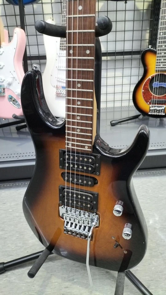 HAMER SLAMMER SERIES Diapasón de palo de rosa con cuello de arce usado Sunburst Foto 1 de 4