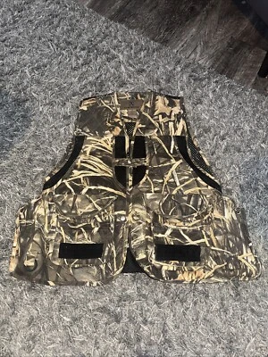 Game Winner Mens Hunting Vest Size Medium Camo Camouflage Game Pouches Pockets - Image 1 of 4