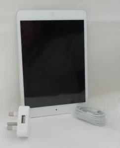 Apple iPad mini 3 Retina Wi-fi+Cellular 16 GB Tablet - Silver - VGC (MGHW2TY/A) - Picture 1 of 1