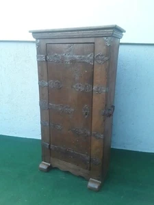 Armadio Antico XVII sec In Legno Di Quercia Originale - Foto 1 di 24