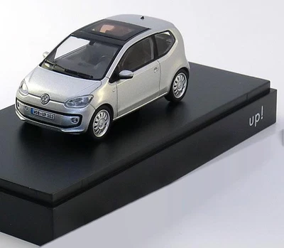 VW UP 2012 SILVER SCHUCO 1S3099300A7W 1/43 SILBER VOLKSWAGEN UP! ARGENT - Photo 1/2