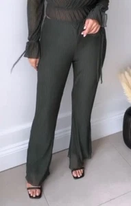 BNWT Khaki Green ZARA Pleated Plisse Trousers L 12/14 - Picture 1 of 5