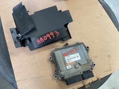 Módulo de control de inyección de combustible usado Isuzu NRR/NPR BOSCH 2014 8982097740, 281020269 envío Foto 1 de 4