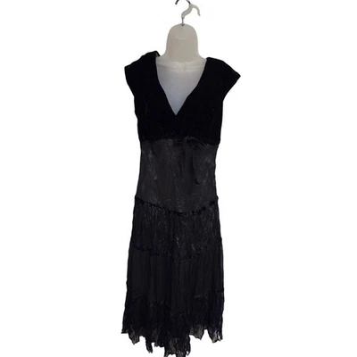 Vestido vintage años 90 caprichoso gótico Jonathan Martin seda terciopelo y encaje en capas S 12 Foto 1 de 4