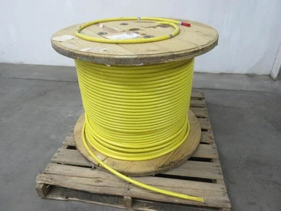 ADC 1274284 E102042-OFN-FT4 103753189-01 REV C 1650 FT MONOMODO FIBRA ÓPTICA C Foto 1 de 4