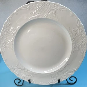Johnson Brothers Richmond weiß Speiseteller geprägt Ironstone England - Bild 1 von 8
