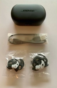 Bose 429708 QuietComfort Earbuds Wireless Noise CanceIling In Ear Headphones 