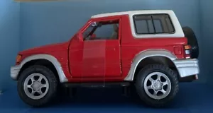 CARARAMA 1995 MITSUBISHI PAJERO SWB ROSSO COME NUOVO IMBALLATO 1:43 - Foto 1 di 5