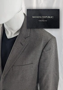 New No TagBanana Republic Mens Grey Herringbone Poly Blend Tailored Fit 40R 42" - Picture 1 of 13