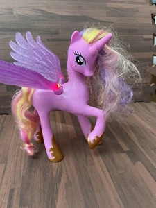 MY LITTLE PONY Princess Cadance Wedding Day LIGHT UP Wings TALKING Hasbro - 2011 - Picture 1 of 4