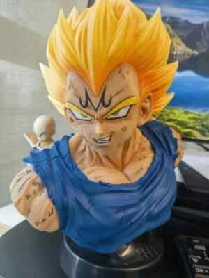 DragonBall DBZ Super Saiyan 1/1 Vegeta Bust Collector Statue - Image 1 of 4
