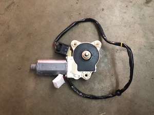 03-09 MERCEDES W209 CLK500 FRONT LEFT DRIVER DOOR WINDOW REGULATOR MOTOR OEM - Picture 1 of 4