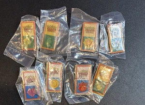 Sealed Pokémon League Kanto Gym Badge Pin 2000 WOTC Card Nintendo Complete Set 8 - Picture 1 of 1
