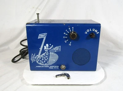 Винтажный отель мотель радио монета управляемый American Radio Associates - Изображение 1 из 4