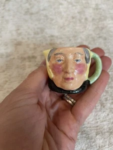 China de hueso de Thorley miniatura vintage hecha en Inglaterra Ann Boleyn - Imagen 1 de 5