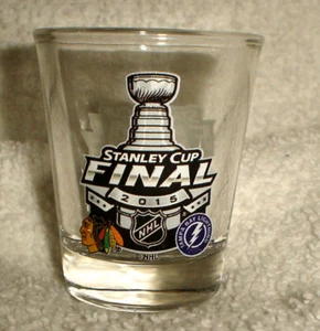 2015 NHL STANLEY CUP FINALS Shot GLASS TAMPA BAY LIGHTNING CHICAGO BLACKHAWKS - Picture 1 of 1