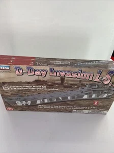 Lindberg D-Day invasion LST 1:245 Scale Model Ship Kit New Sealed #70876 Level 2 - Picture 1 of 5