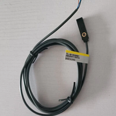 TL-W1R5MB1 For OMRON 12-24VDC Proximity Sensor - Image 1 of 3