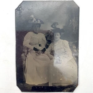 Pretty Victorian Girls Amazing Dresses Flowers Antique Tin Type Photo 1890s VTG - Picture 1 of 3