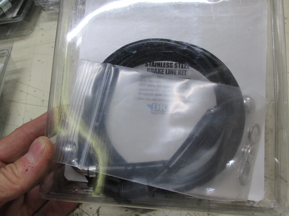 KIT LÍNEA FRENO DRAG SPECIALTIES / HARLEY HD FAT BOY LO 2011 / +6 PULGADAS NEGRO Foto 1 de 3