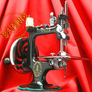 SINGER 20 Child Toy Sewing Machine SewHandy 20-1 Restored by 3FTERS - Picture 1 of 10