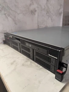 Lenovo ThinkServer RD640 – Server Rack 1U con 320Gb RAM - Foto 1 di 9