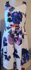 TEABERRY White Floral Dress Size 12 Lined With 2 Side Pockets Never Been Worn - Picture 1 of 10
