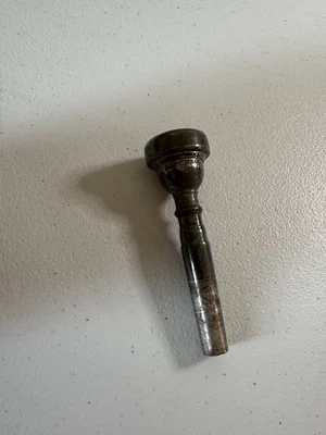 Boquilla trompeta corneta vintage envejecida Besson 7c hecha en Inglaterra Foto 1 de 4