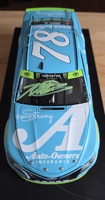 Martin Truex Jr 2018 autografiado propietarios de automóviles Sherry Strong 1/24 505 hecho Foto 1 de 4