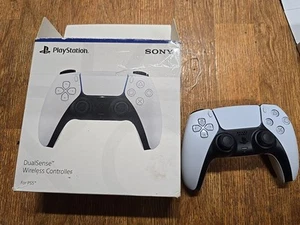 Broken Sony PlayStation 5 PS5 Dualsense Wireless Controller White Stuck Buttons - Picture 1 of 10