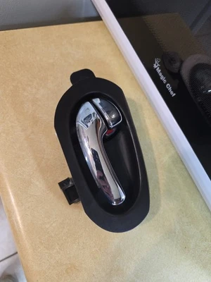 Manija de puerta para Chevy Trailblazer 04-07 Rainier 2002-09 interior delantero o trasero izquierdo Foto 1 de 2