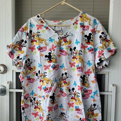 Blusa esfoliante feminina Disney tamanho 2XL com Mickey e Pluto Love My Best Friend - Imagem 1 de 3