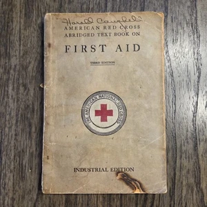 American Red Cross Text Book - First Aid - Industrial Edition (3rd Edition 1925 - Imagen 1 de 18