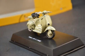 VESPA 125 U (1953) SCALA 1/32 NEW RAY DIE CAST MODEL VESPA PIAGGIO COLLEZIONE - Foto 1 di 3