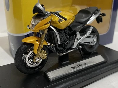 1:18 Honda Hornet Welly Legendary bikes Diecast Bike Motorcycle - Image 1 of 4