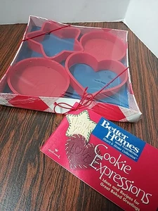 Hallmark Better Homes & Gardens Cookie Expressions Kit Cookie Cutters & Recipes - Picture 1 of 4