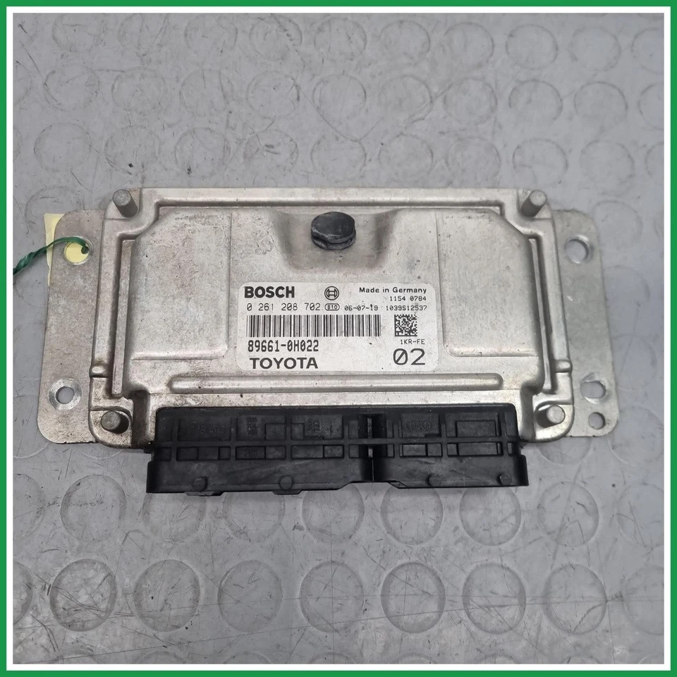Centralina Motore Iniezione Bosch 1039S12537 Toyota Aygo I 896610H022 2005 2012  - Immagine 1 di 4
