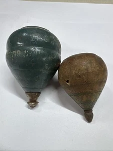 2 antike Holzkreisel 30er Jahre??Metallspitzen - Bild 1 von 5