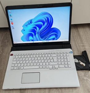 Laptop Sony Vaio, 17,3 Zoll, Neu 16 GB RAM, Neu SSD 256GB, Win.11 - Bild 1 von 24
